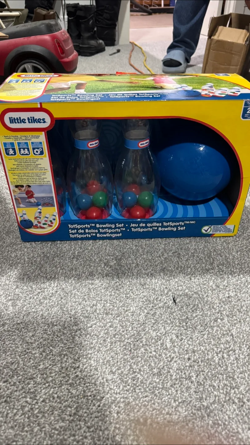 Little Tikes TotSports Bowling Set thumbnail