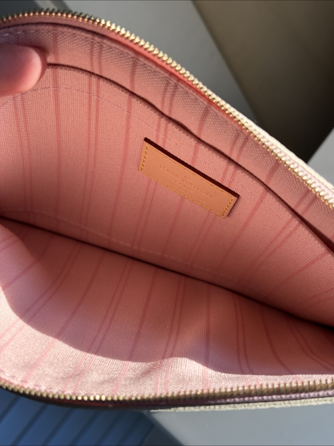 Louis Vuitton Damier Azur Pochette Accessoires - photo 3