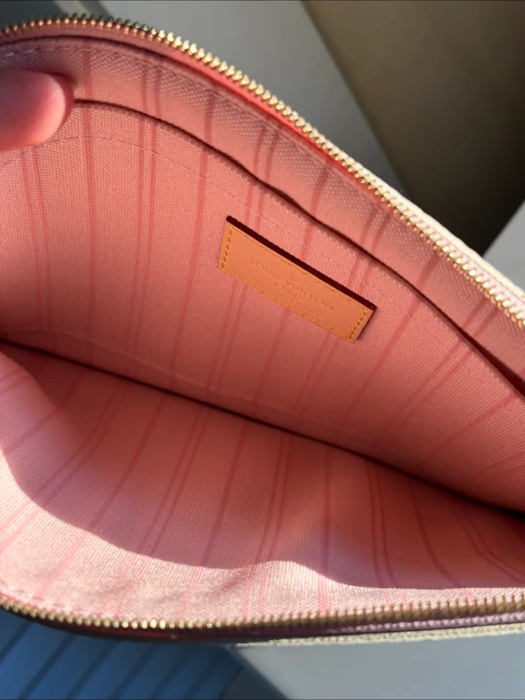 Louis Vuitton Damier Azur Pochette Accessoires image indicator(3)