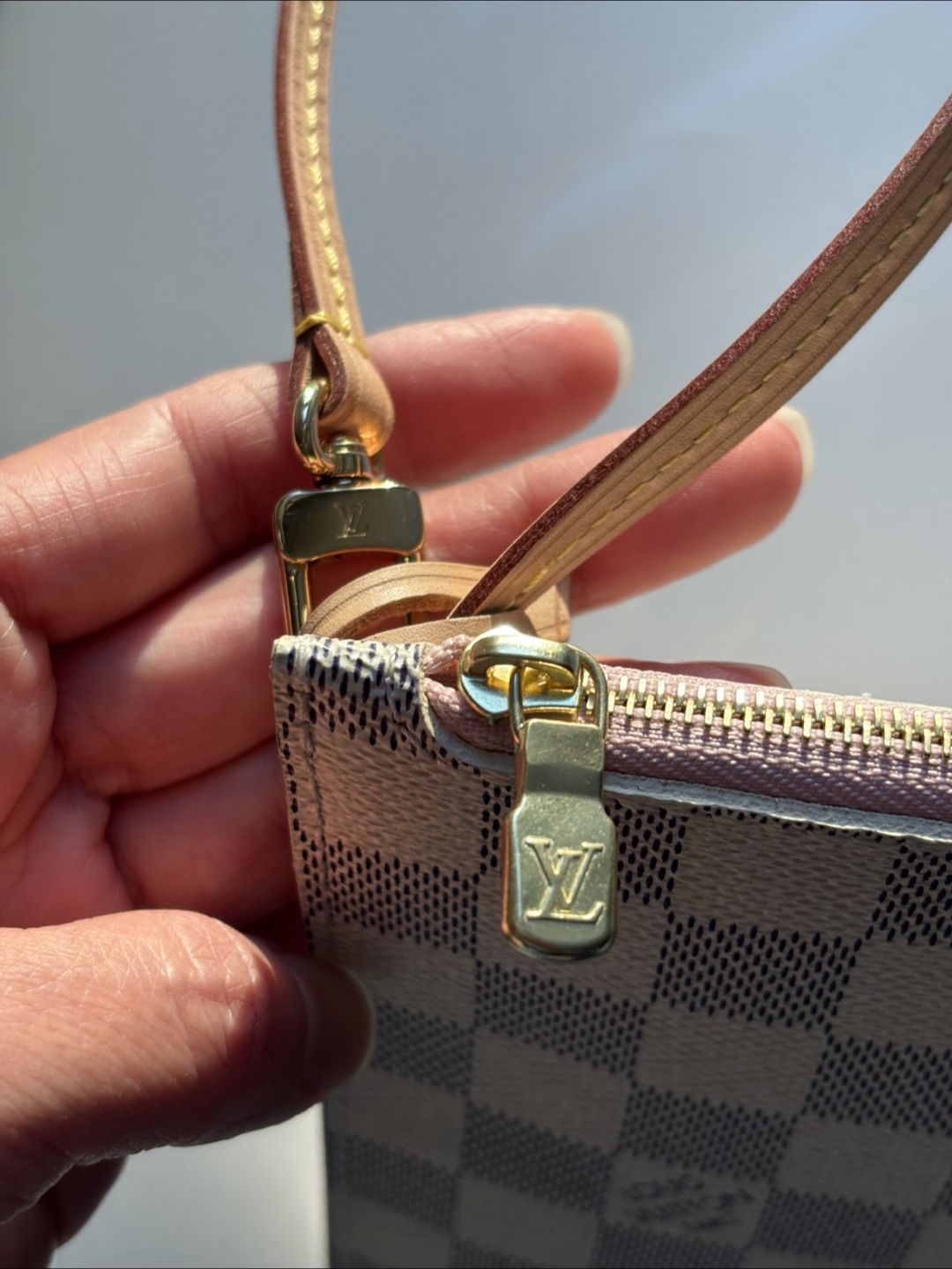 Louis Vuitton Damier Azur Pochette Accessoires - photo 5