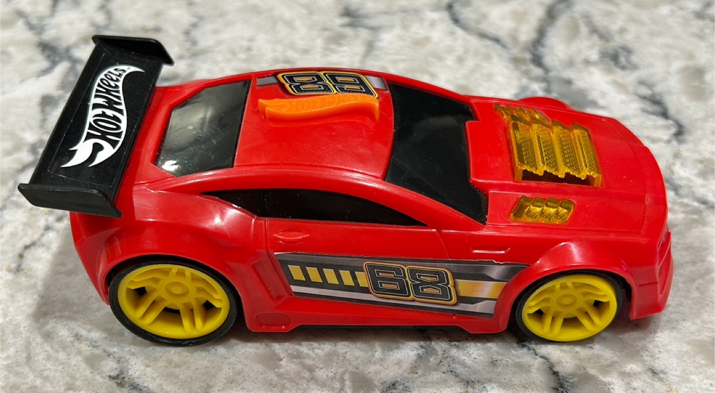 Plastic Hot Wheels Race Cars. Button on Top Play Burnout Noises - photo 3