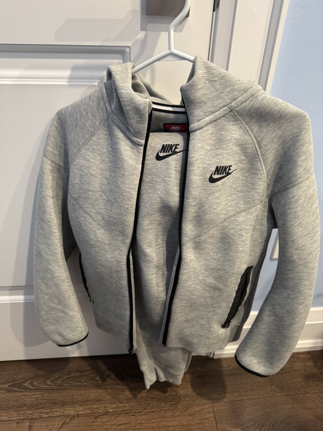 Nike Tech Fleece Grey Tracksuit (kids) - photo 2