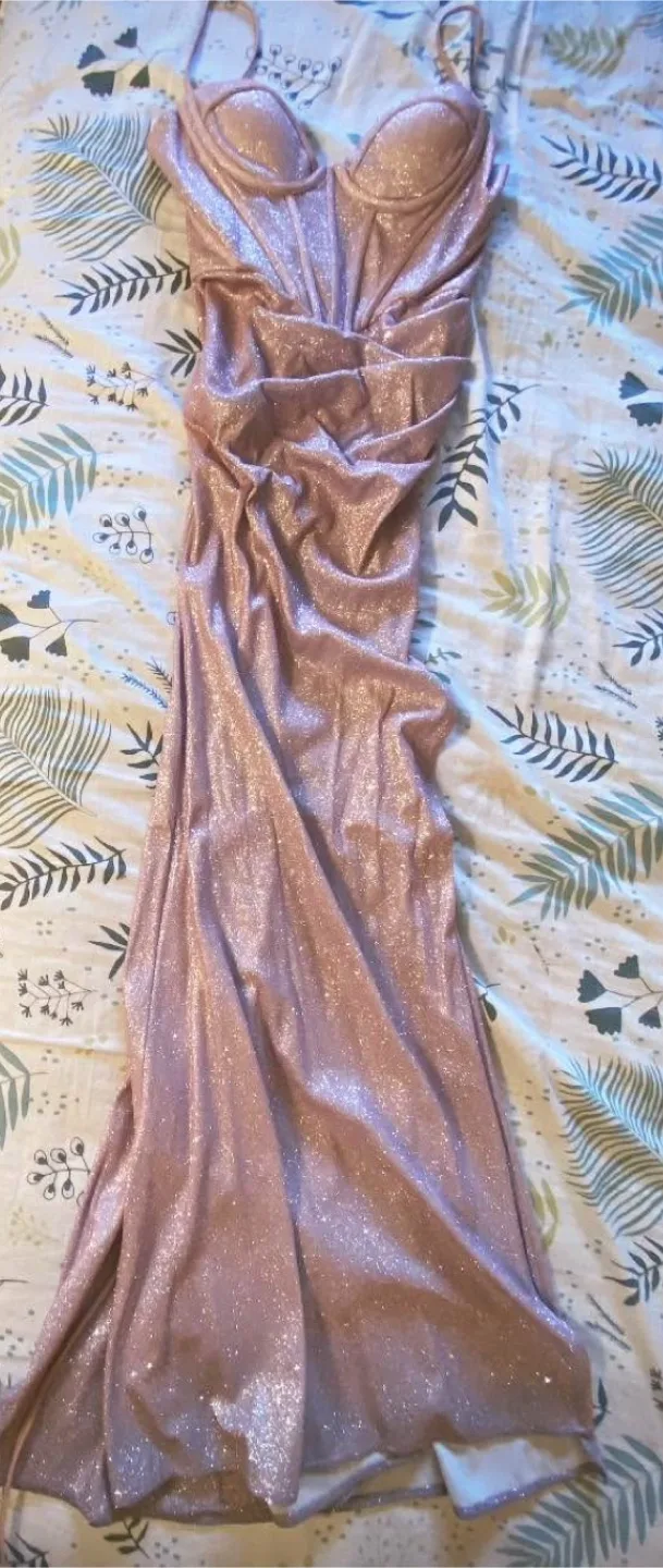 Formal dress + freebies image indicator(3)