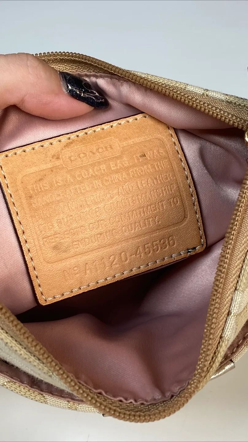 Coach Crossbody Bag image indicator(9)