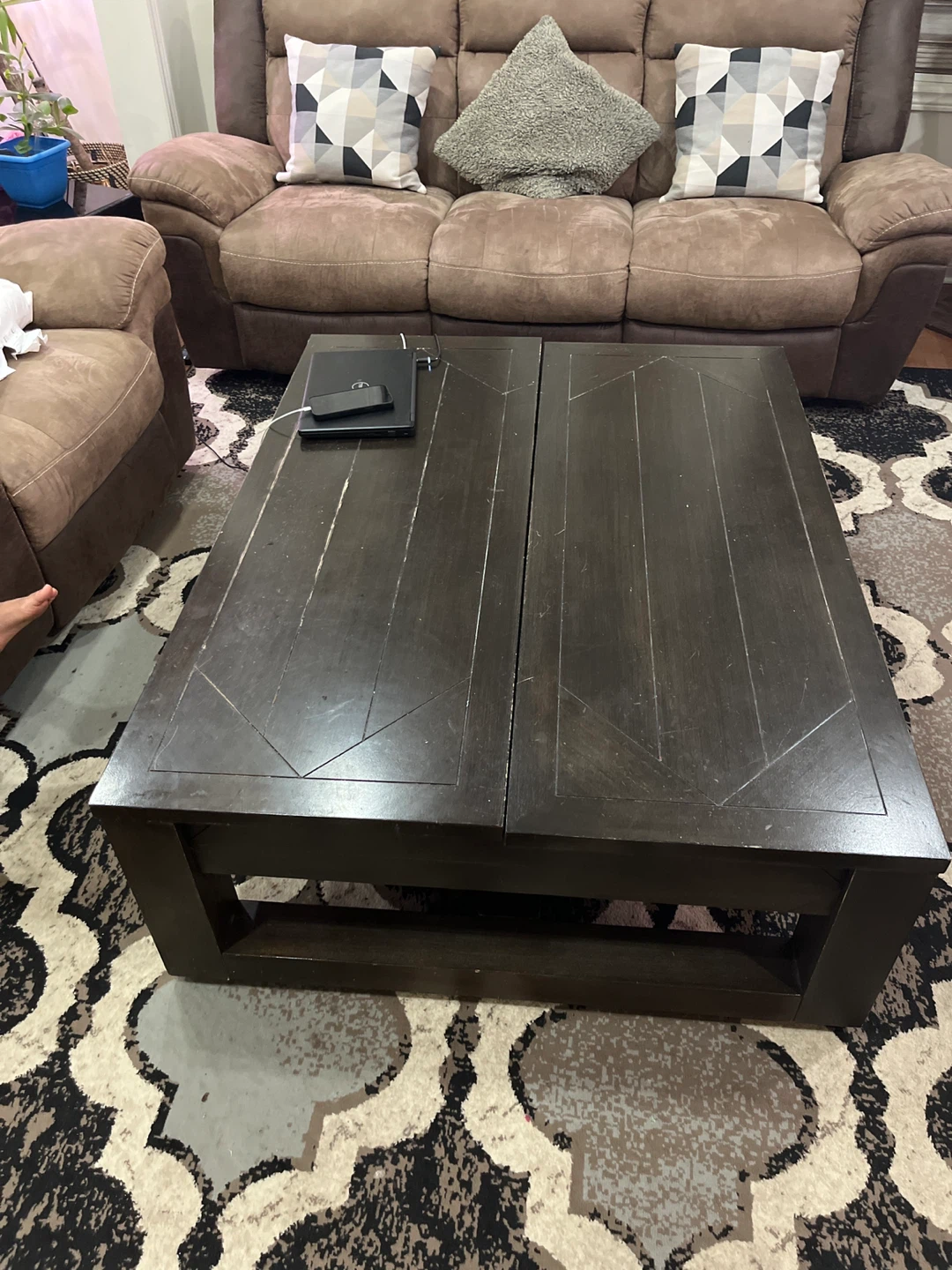 Lift Top Coffee Table with Storage