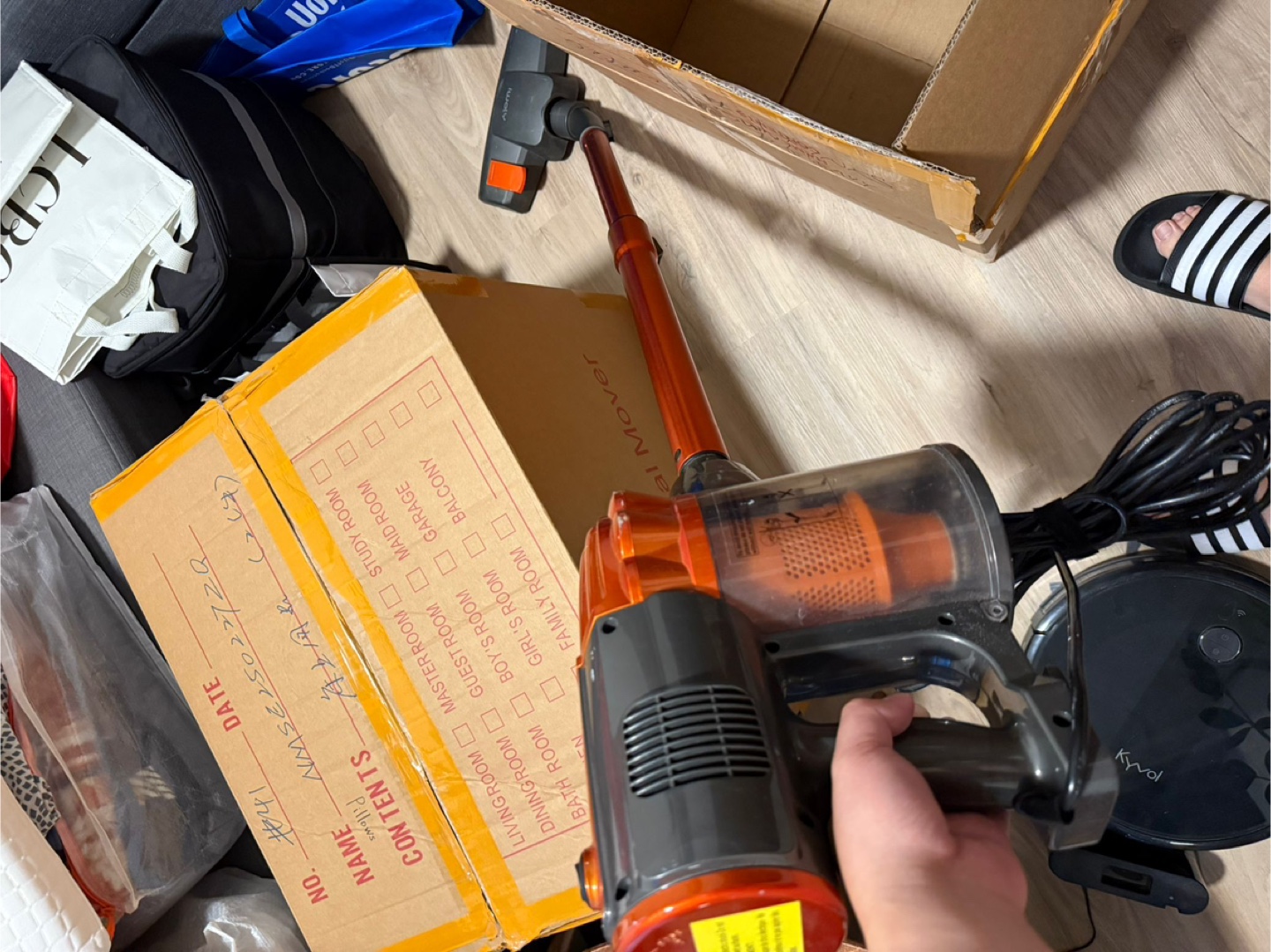 Vacuum Cleaner - photo 2