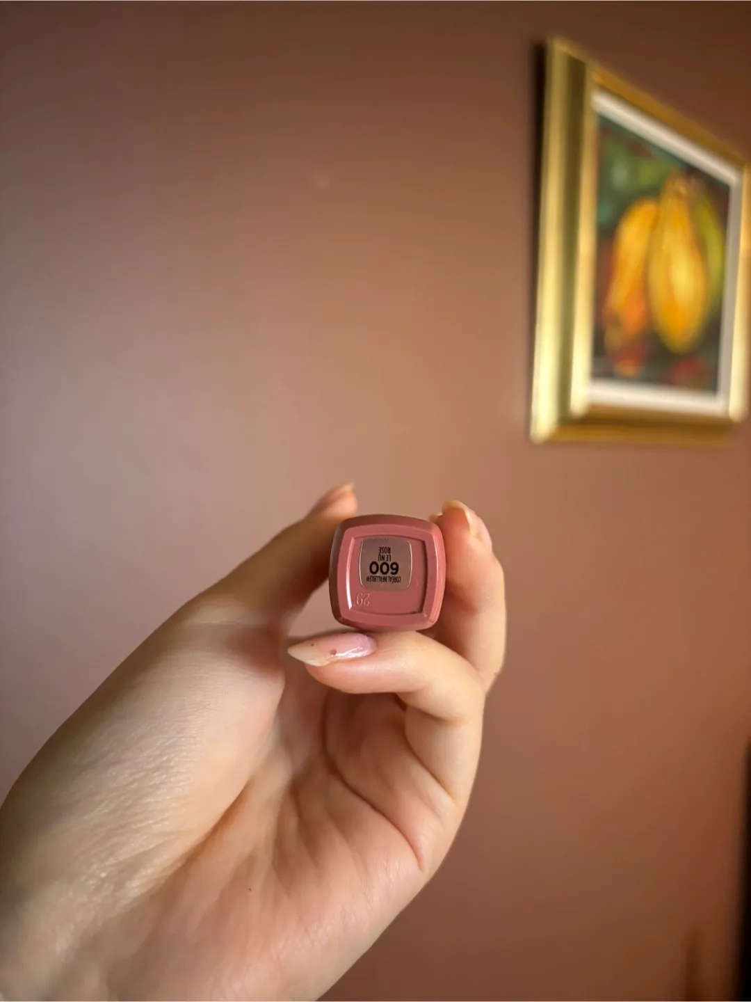L'Oreal Paris Colour Riche Lipstick - Nu Rosé image indicator(2)