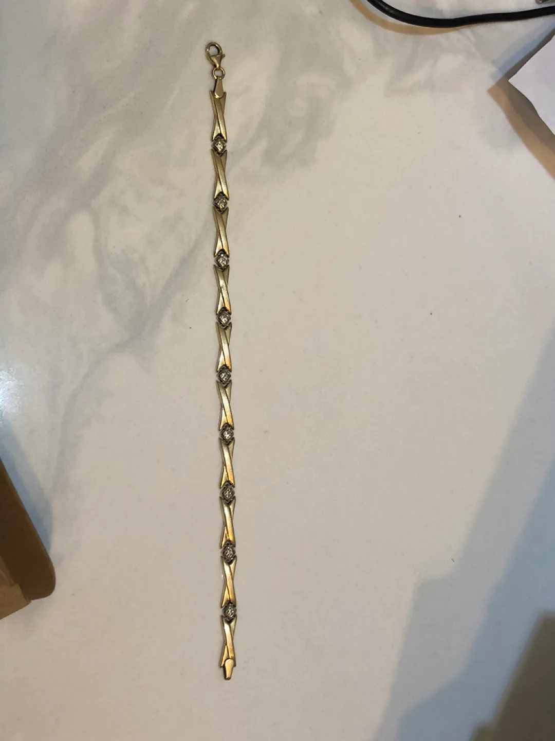 14K Gold Diamond Bracelet image indicator(2)