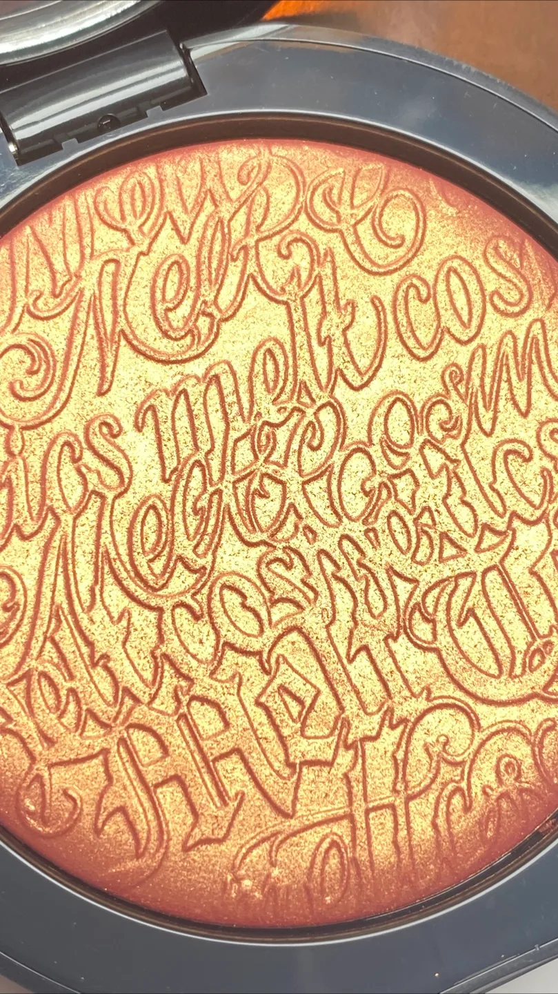 Melt Cosmetics Genesis Digital Dust Highlight image indicator(4)