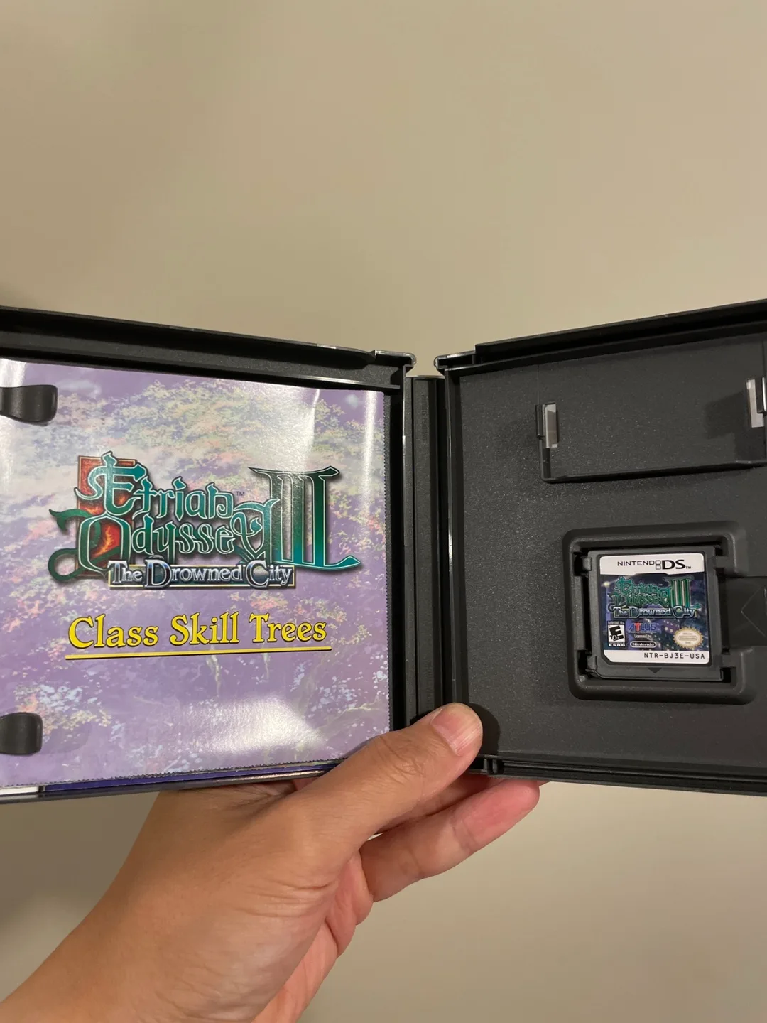 Etrian Odyssey III: The Drowned City - Nintendo DS Game image indicator(3)