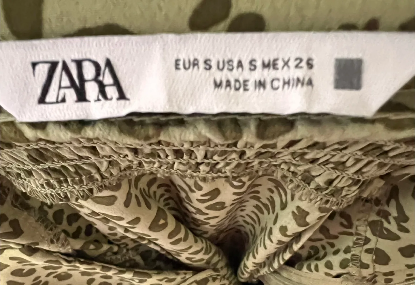 Zara Animal Print Dress with Zipper - Size S image indicator(3)