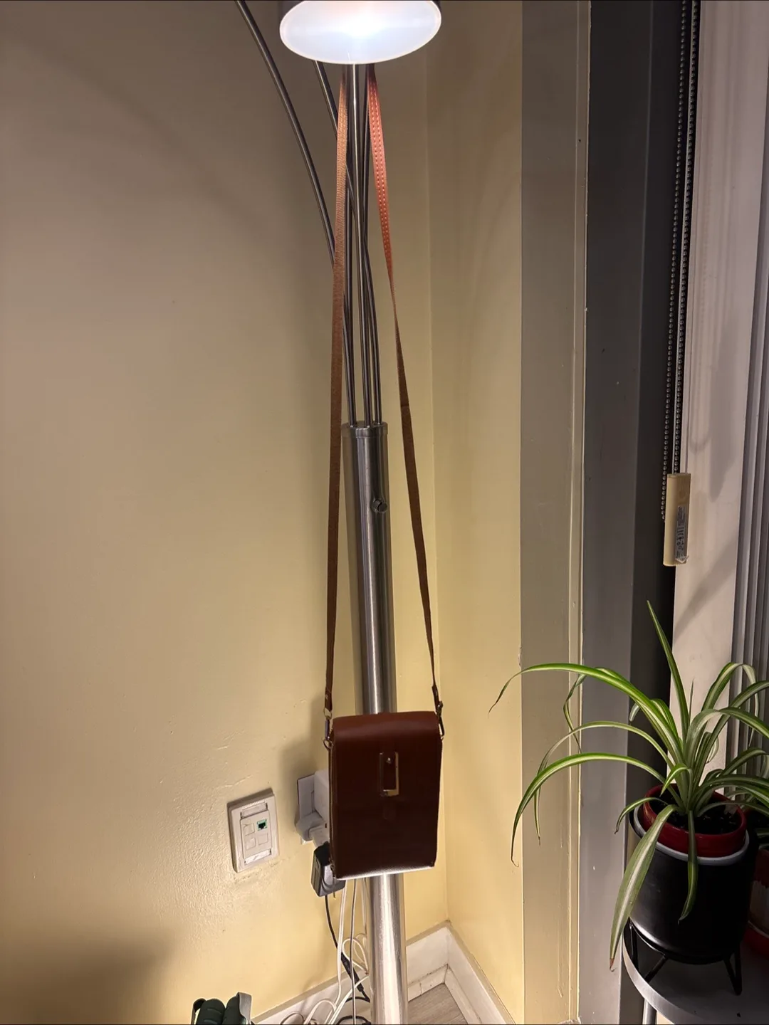 ENDAYCON Brown Crossbody Cellphone Bag image indicator(3)