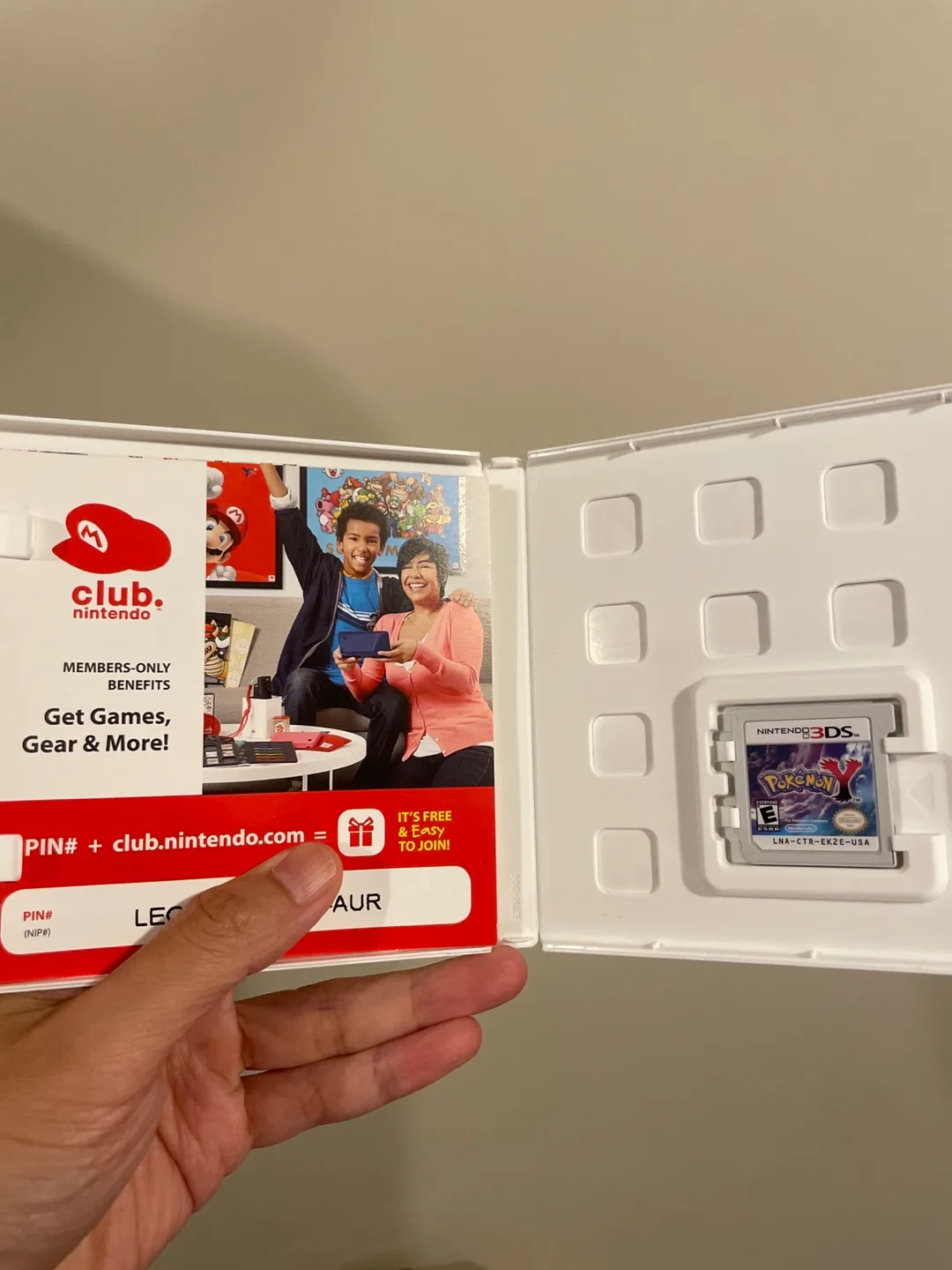 Pokémon Y - Nintendo 3DS Game image indicator(3)