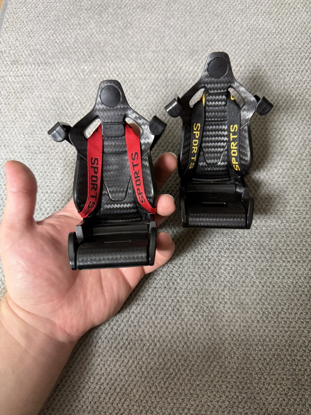 Racing Car Seat Car Phone Holder  | air vent phone holder - photo 2