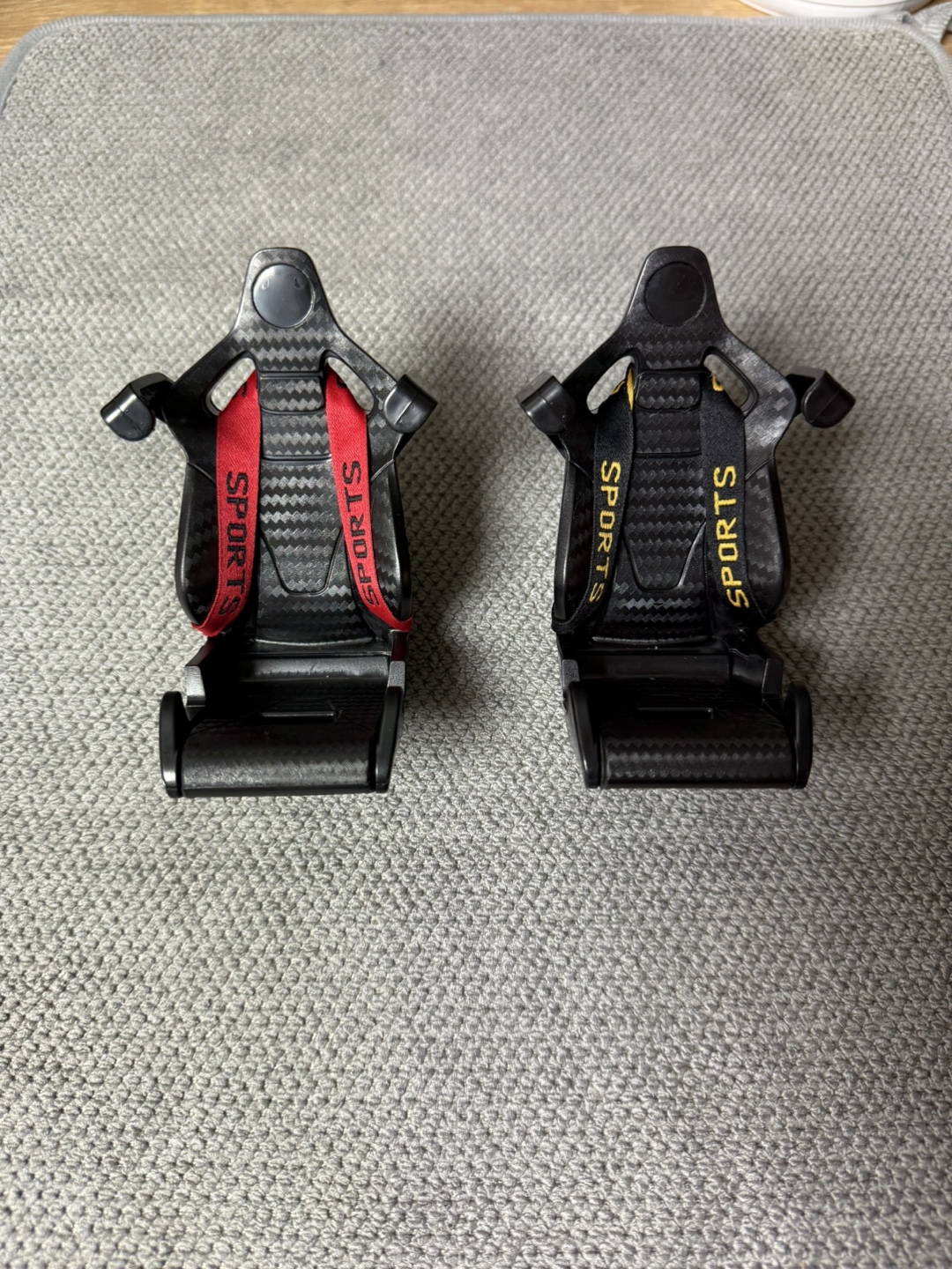 Racing Car Seat Car Phone Holder  | air vent phone holder - photo 3