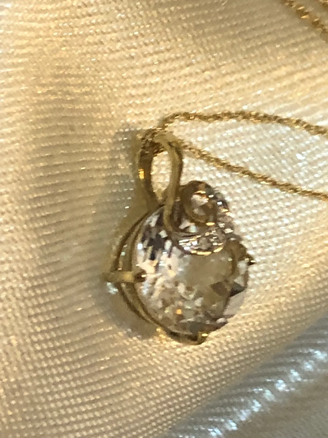 Gold Necklace with 2ct white sapphire and diamonds Pendant image indicator(2)