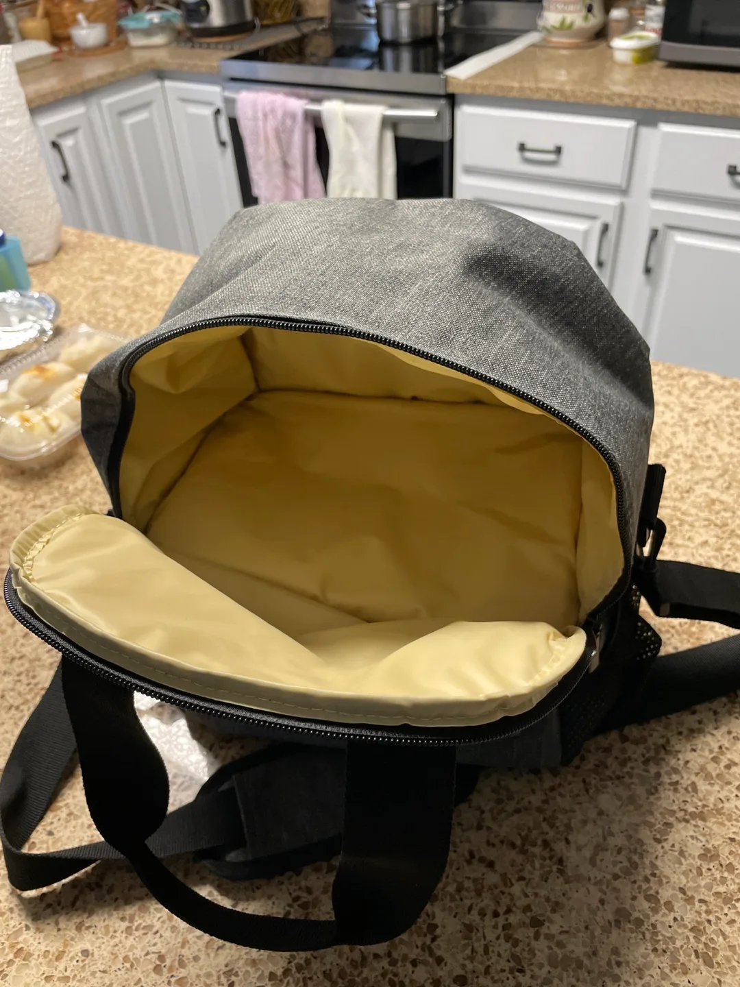 Grey Insulated Lunch Bag image indicator(3)