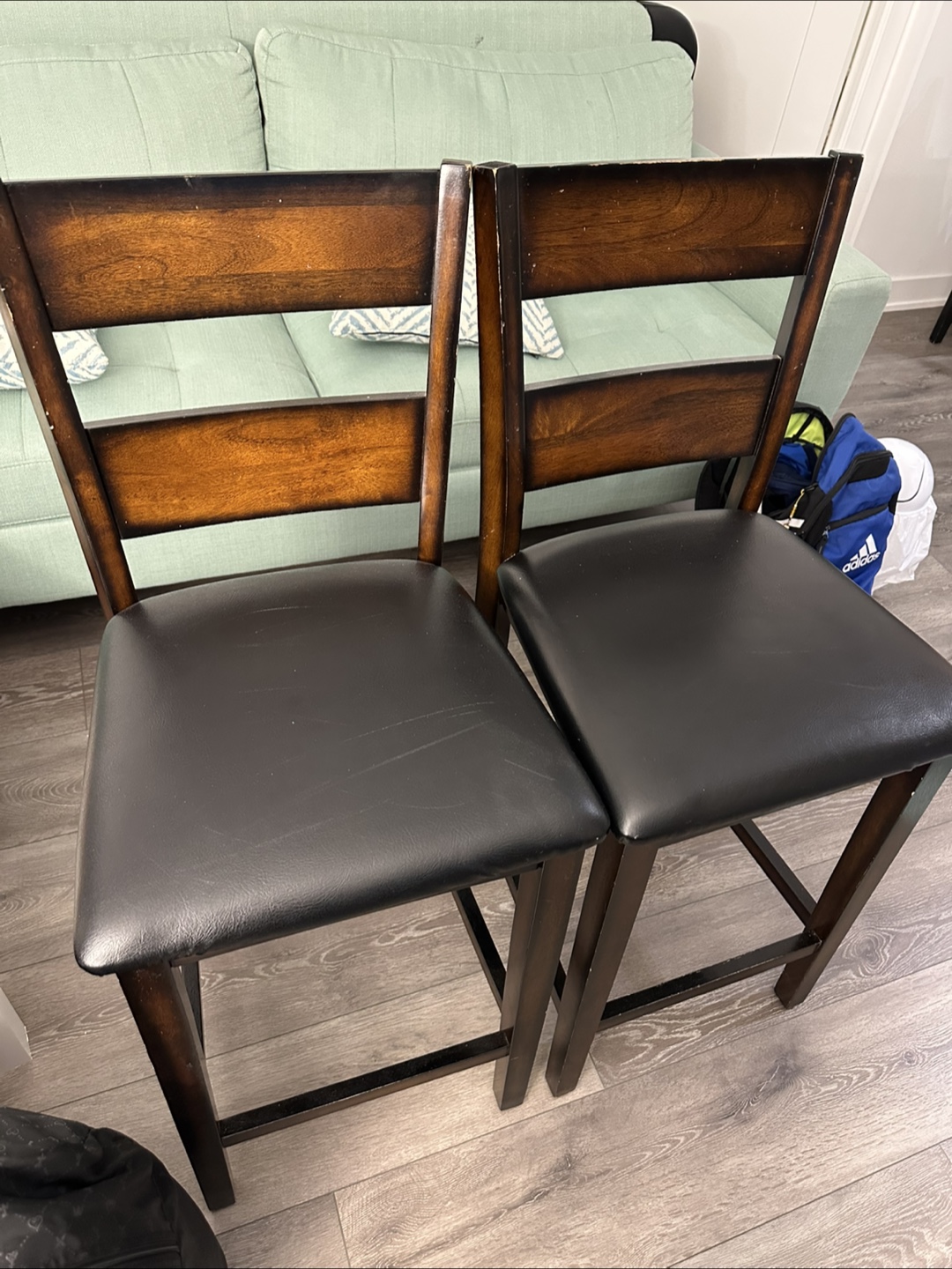 Set of 2 Bar Stools - Dark Wood & Black