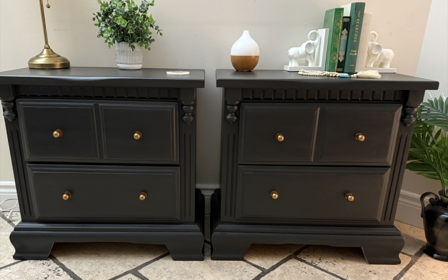 Kroehler Black Nightstands - Pair