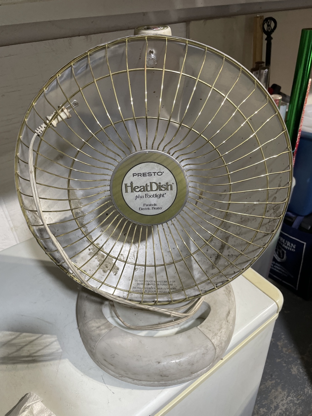 Presto HeatDish Plus Footlight Parabolic Heater