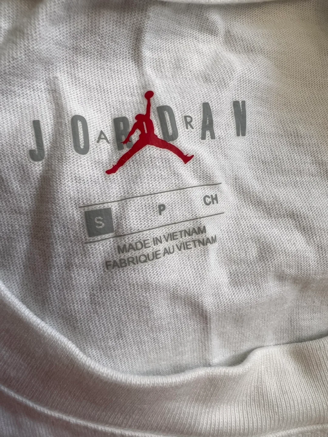 Air Jordan White Graphic Tee - Size S image indicator(3)
