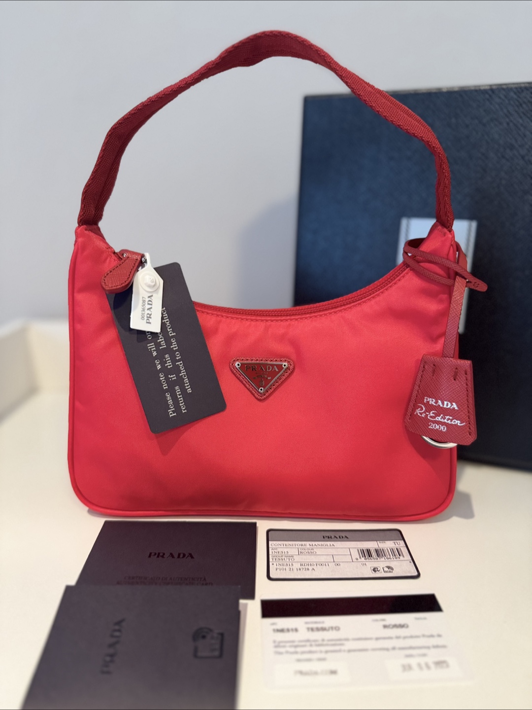 Prada Re-Edition 2000 Mini Bag - Rosso