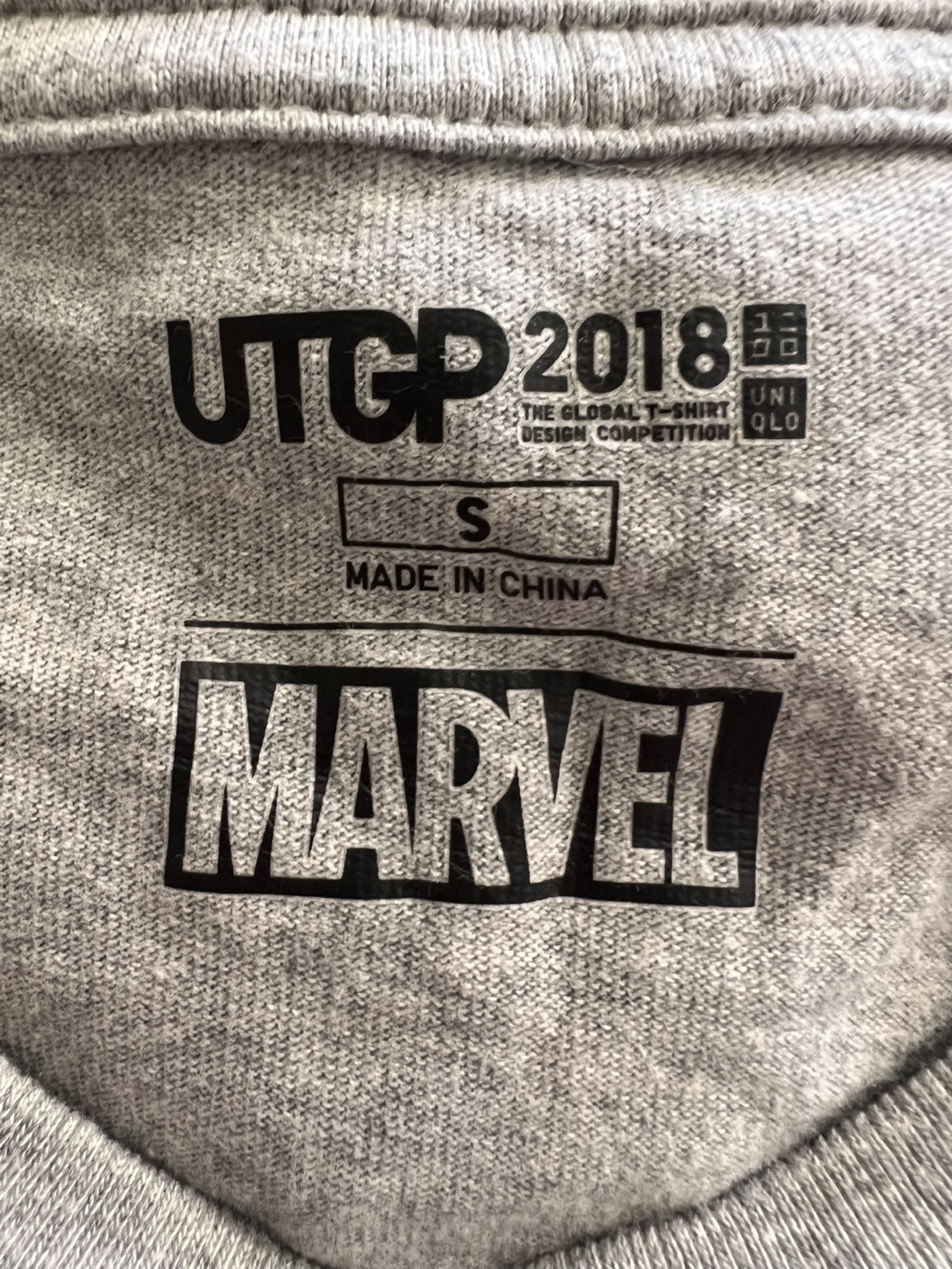 Uniqlo x Marvel Avengers Grey Tee - Size S - photo 3