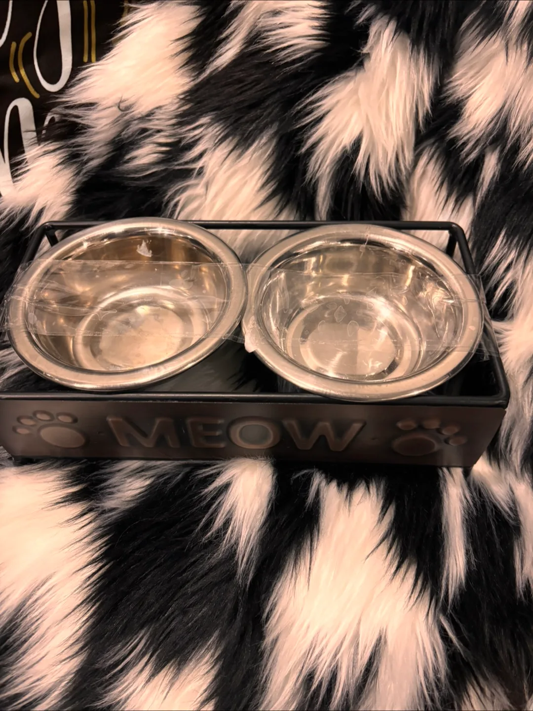 Pet Food Bowl - 'Meow' Design image indicator(2)