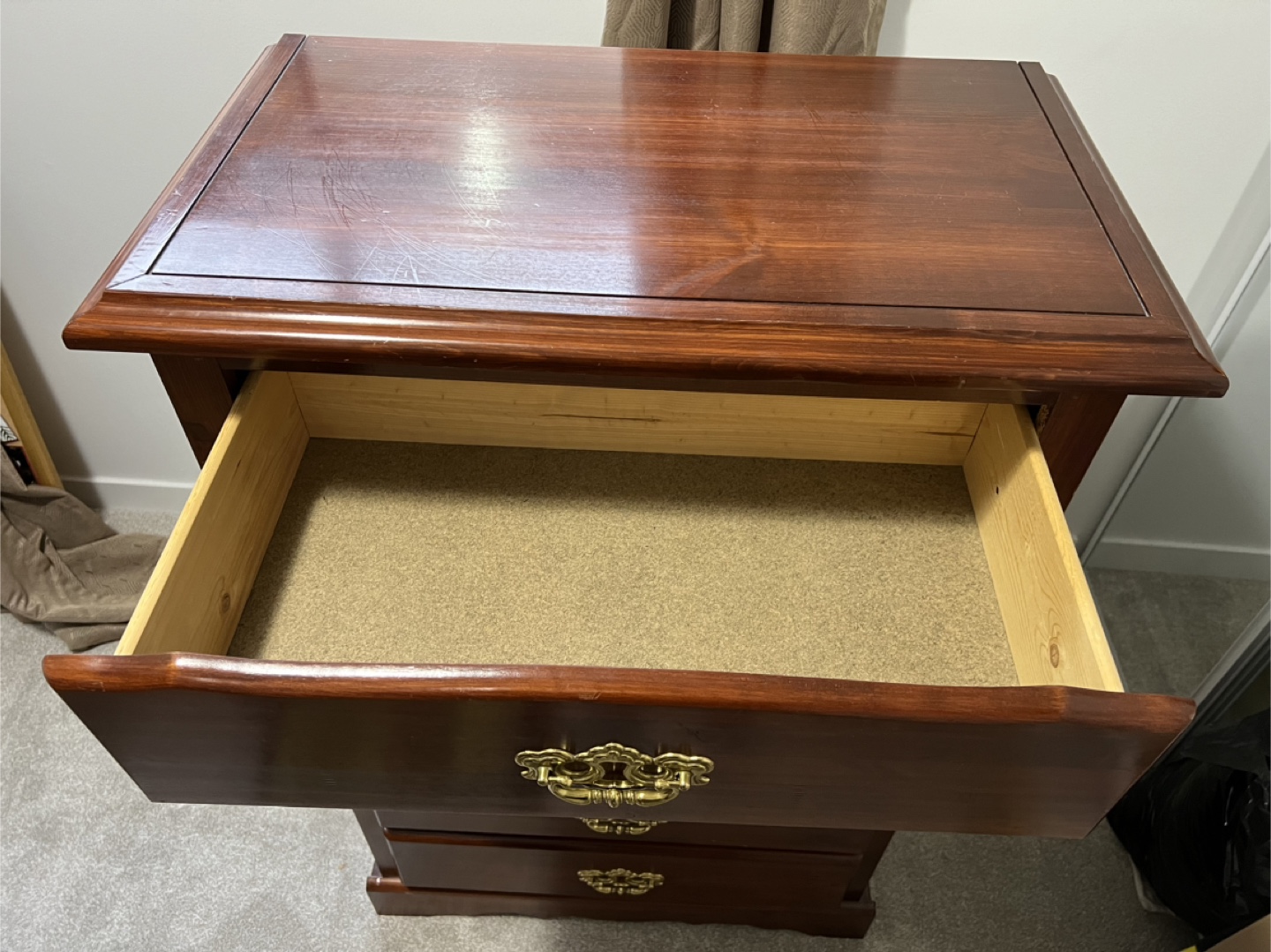 Beautiful Wooden 5-Drawer Dresser - photo 2
