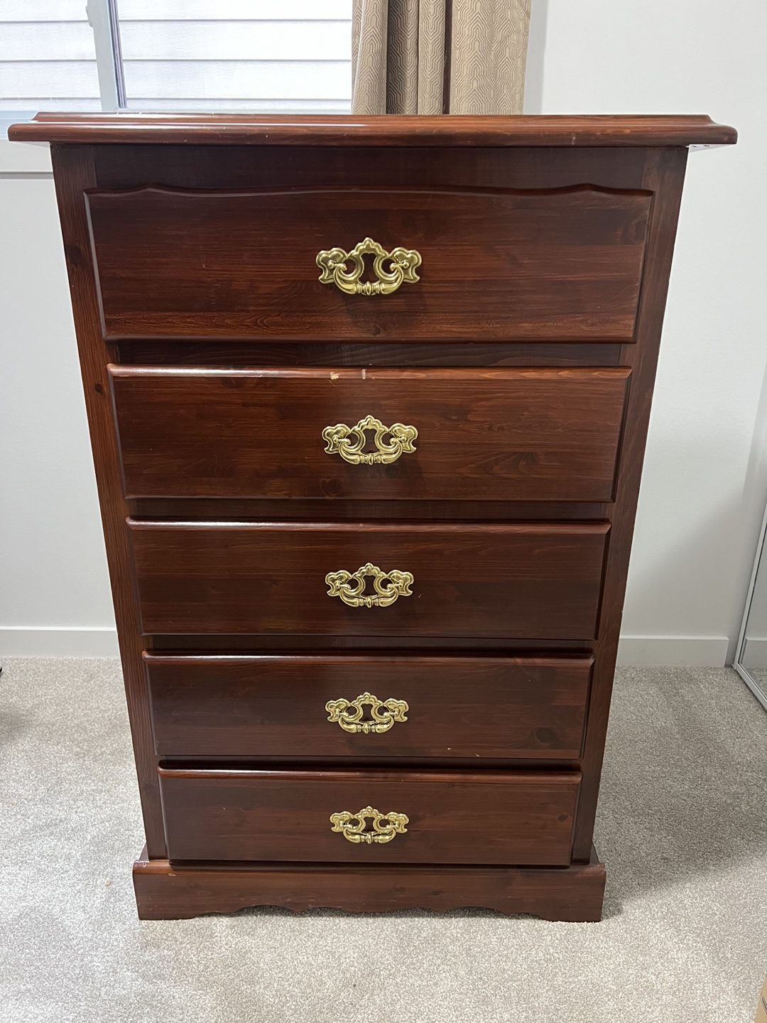 Beautiful Wooden 5-Drawer Dresser