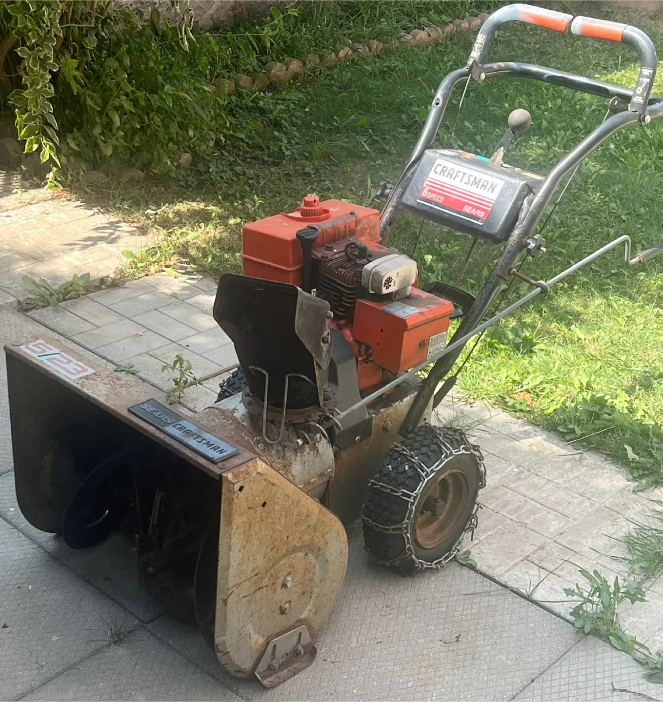 Craftsman 6 Speed Snowblower FOR PARTS thumbnail