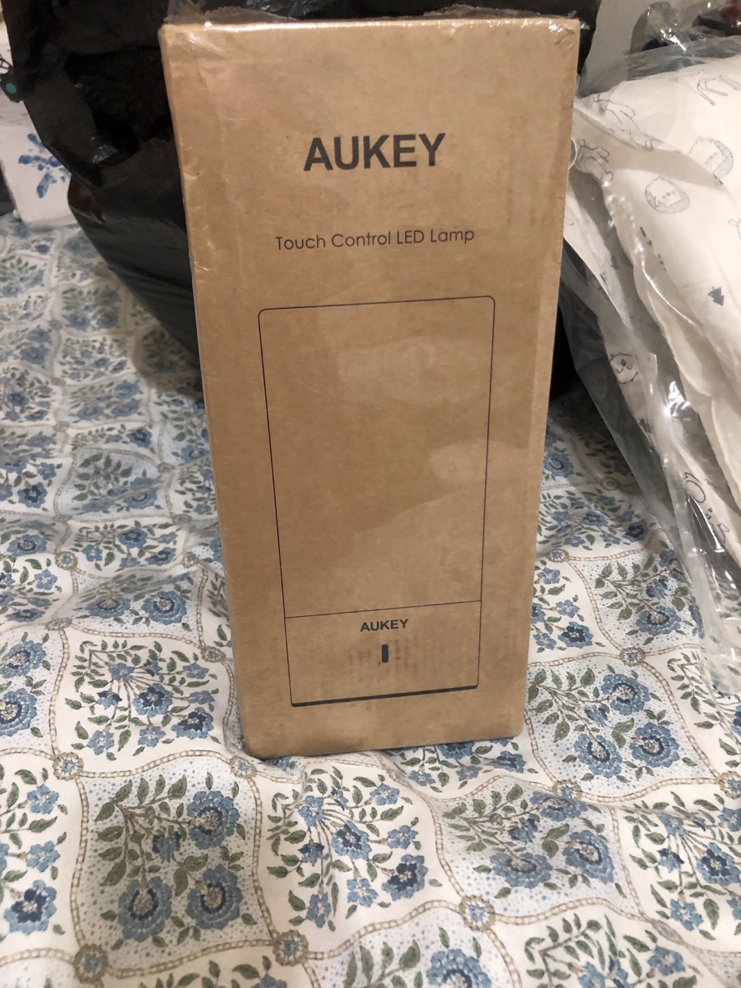 AUKEY Touch Control LED Lamp