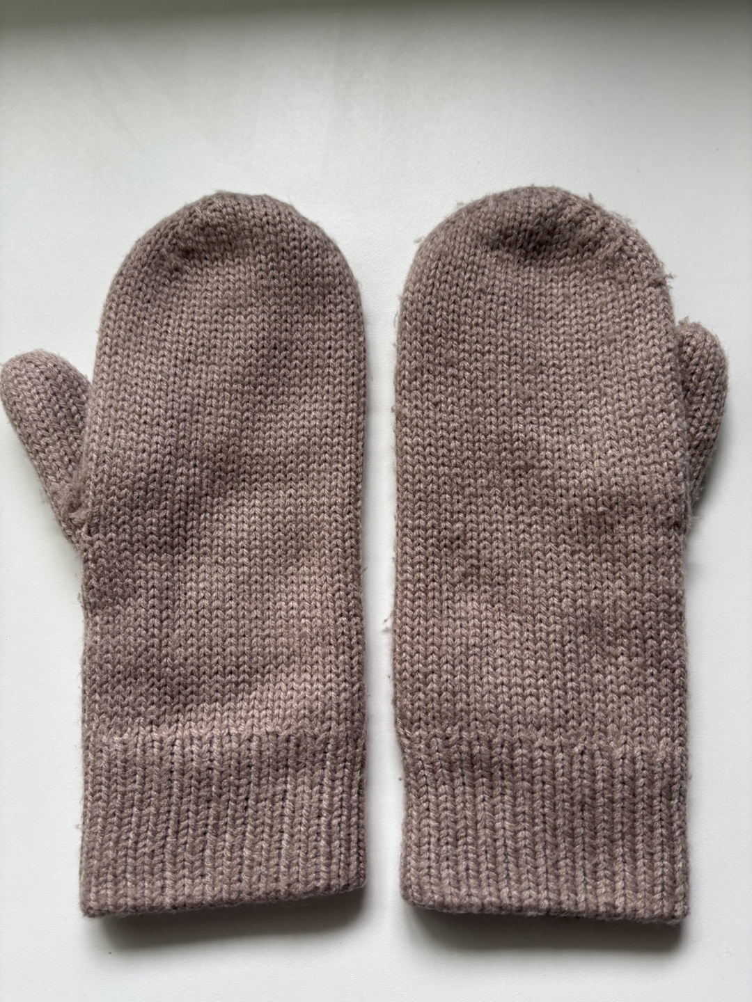 Aritzia - Azure Skies Fleece Lined Mittens - One Size - photo 2