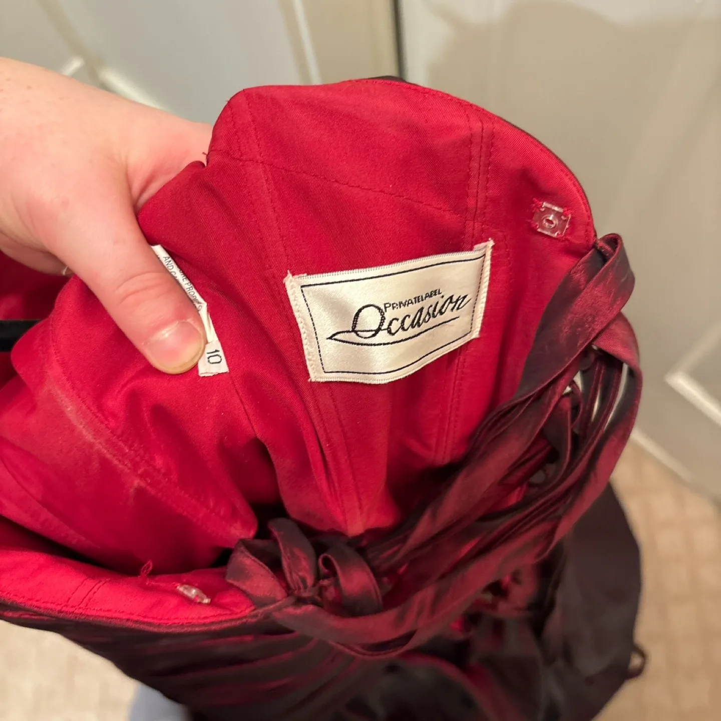 Red Formal Dress image indicator(6)