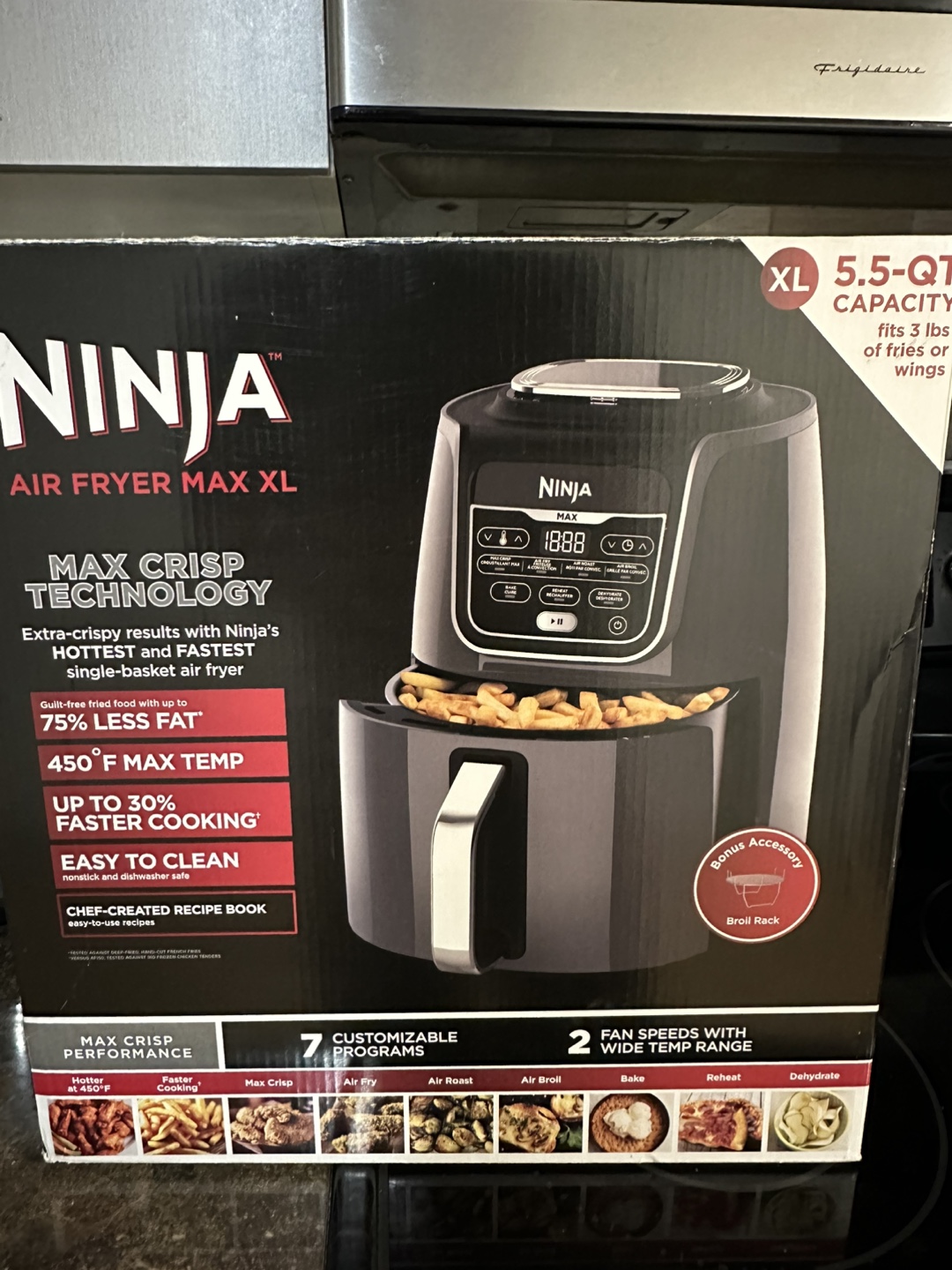 Ninja Air Fryer Max XL 5.5-QT - photo 4