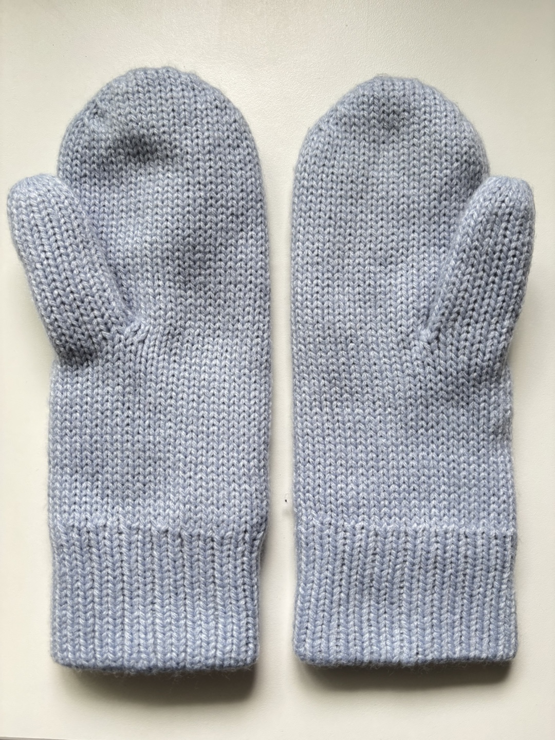 Aritzia - Azure Skies Knit Mittens - PerryWinkle Blue - photo 2