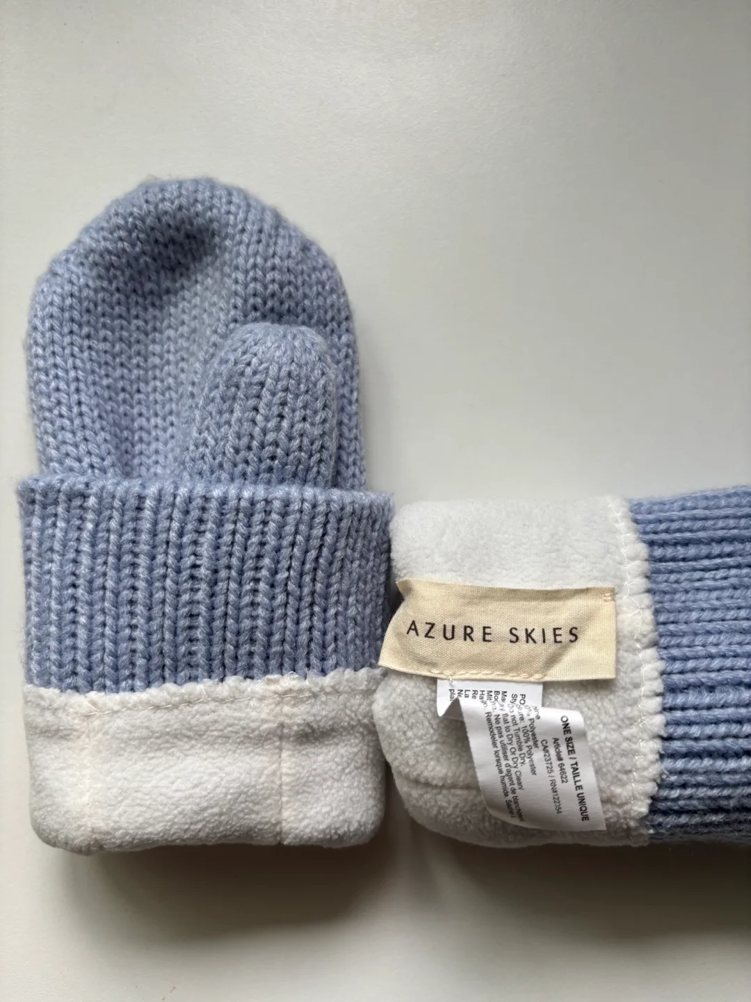 Aritzia - Azure Skies Knit Mittens - PerryWinkle Blue image indicator(3)