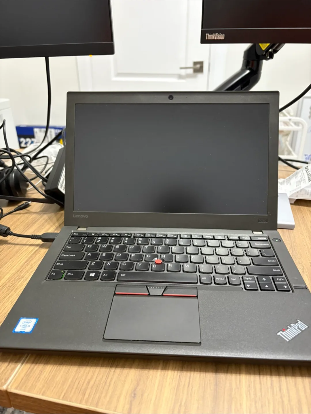 Lenovo x260 Laptop 12” Windows 10 thumbnail