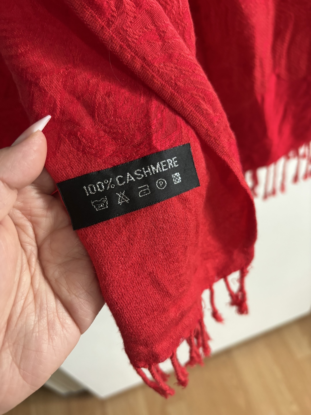 Red Cashmere Scarf - photo 3
