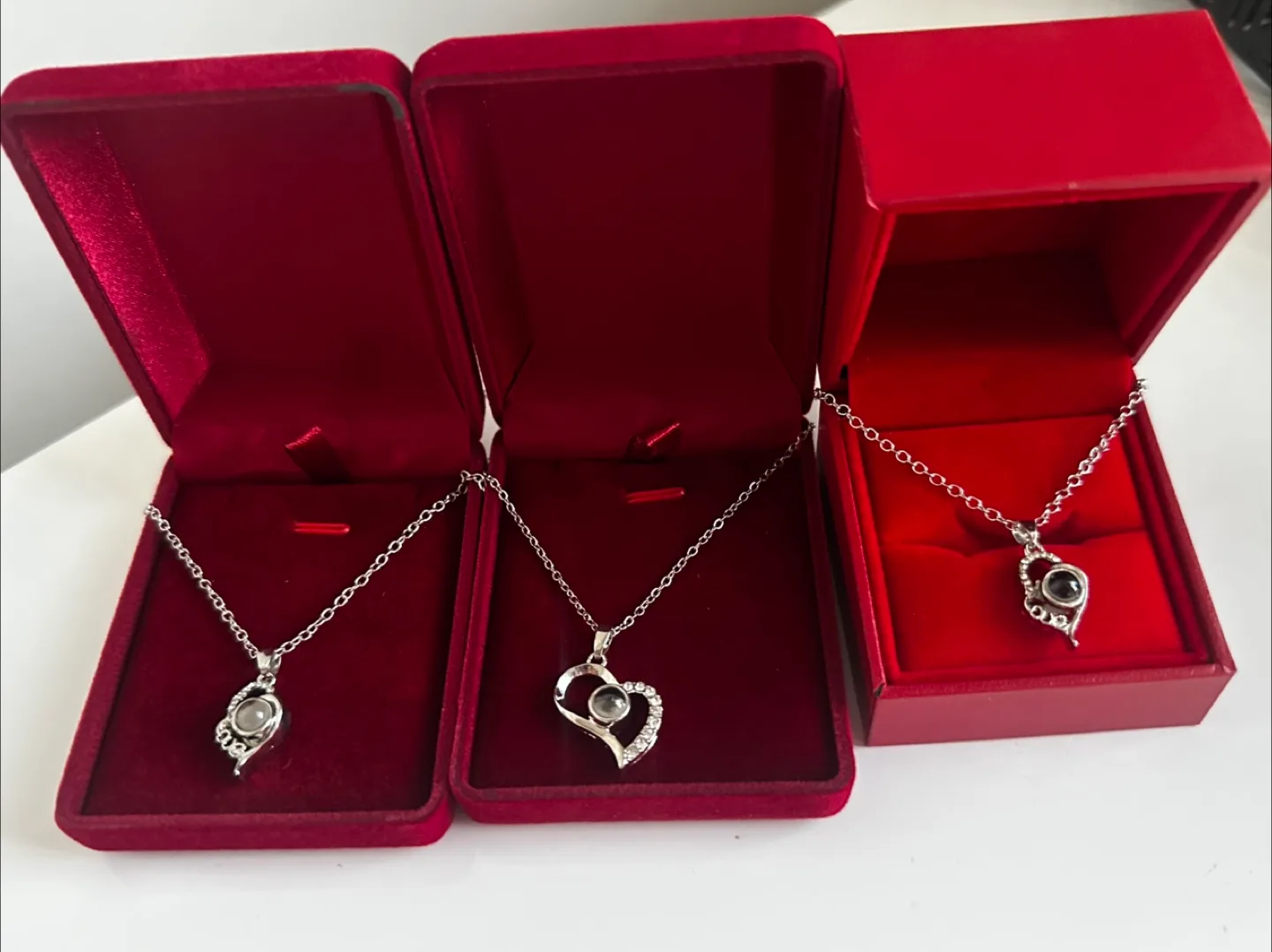 Love u necklace thumbnail