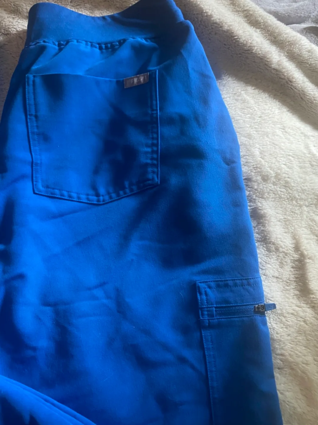 FIGS Scrub Set - Royal Blue - Size M image indicator(2)