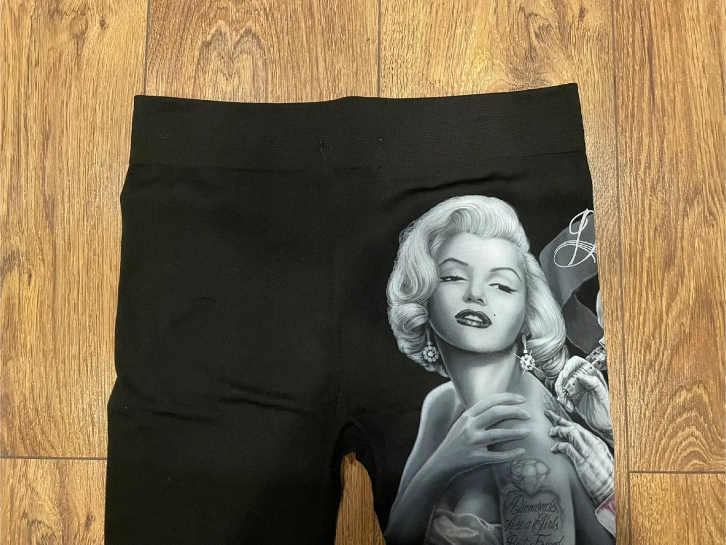 Holy Angels Marilyn Monroe Leggings - One Size