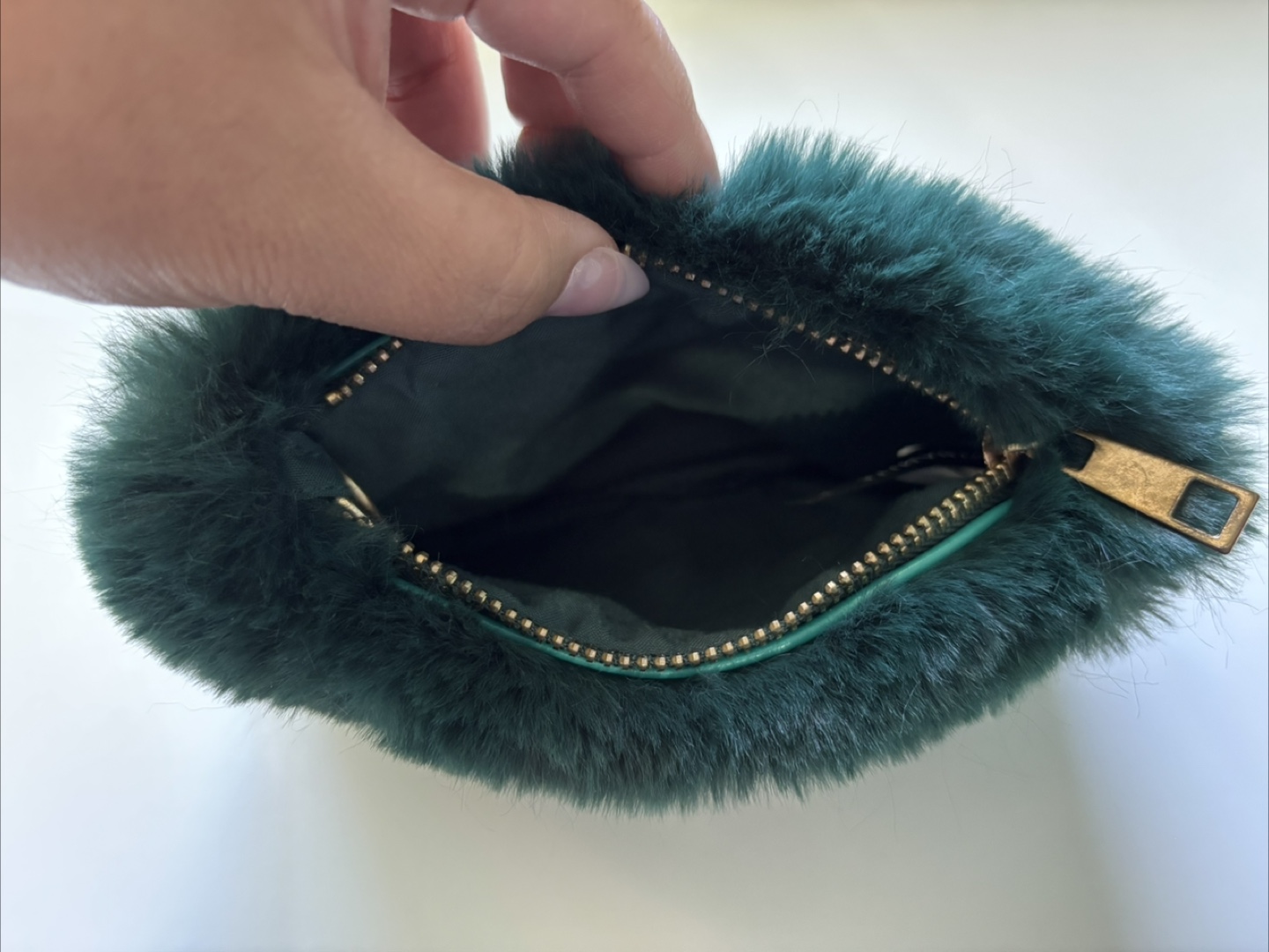 Dynamite Green Faux Fur Pouch. - photo 3