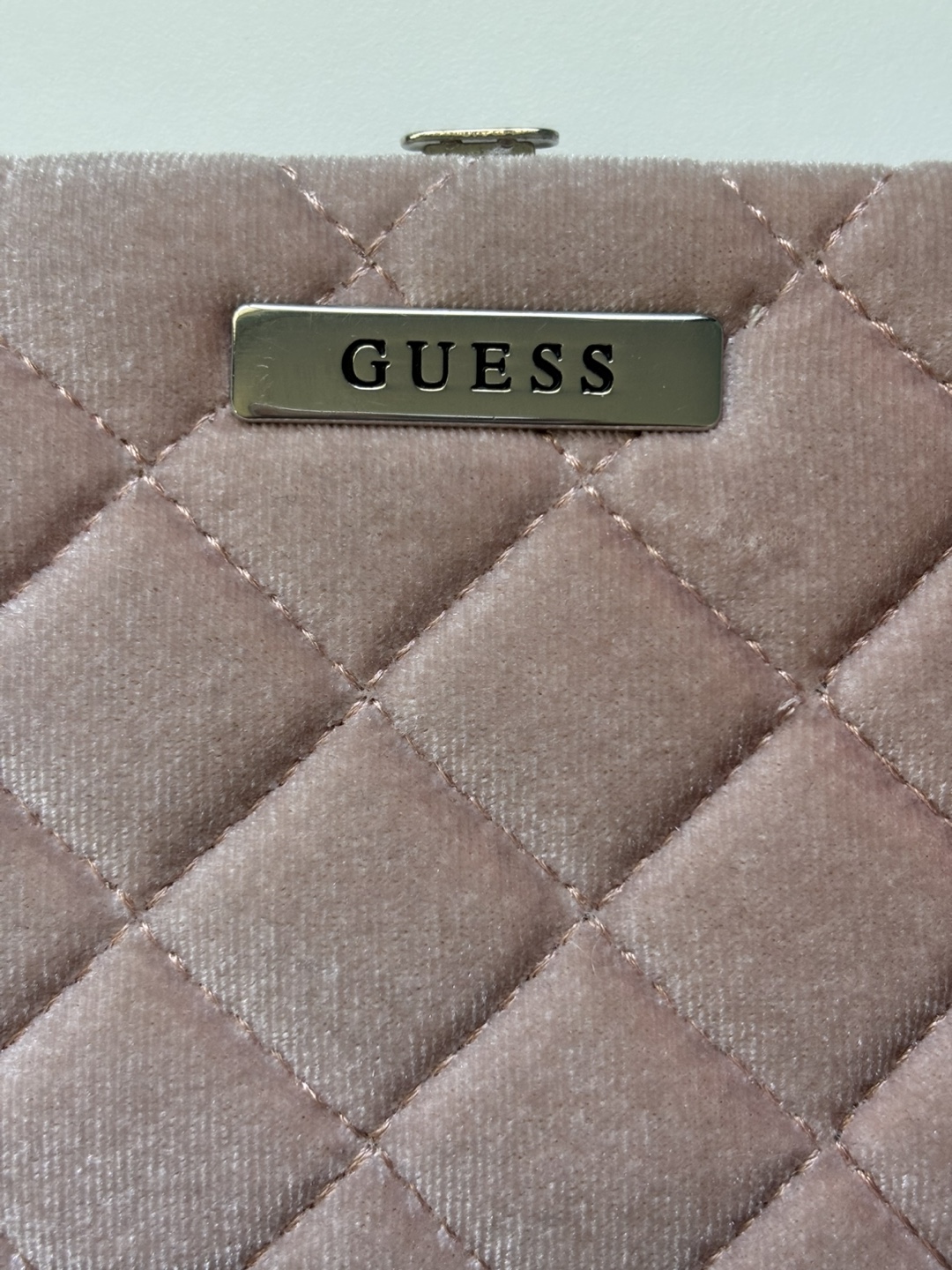 Guess Pink Velvet Wallet - photo 2