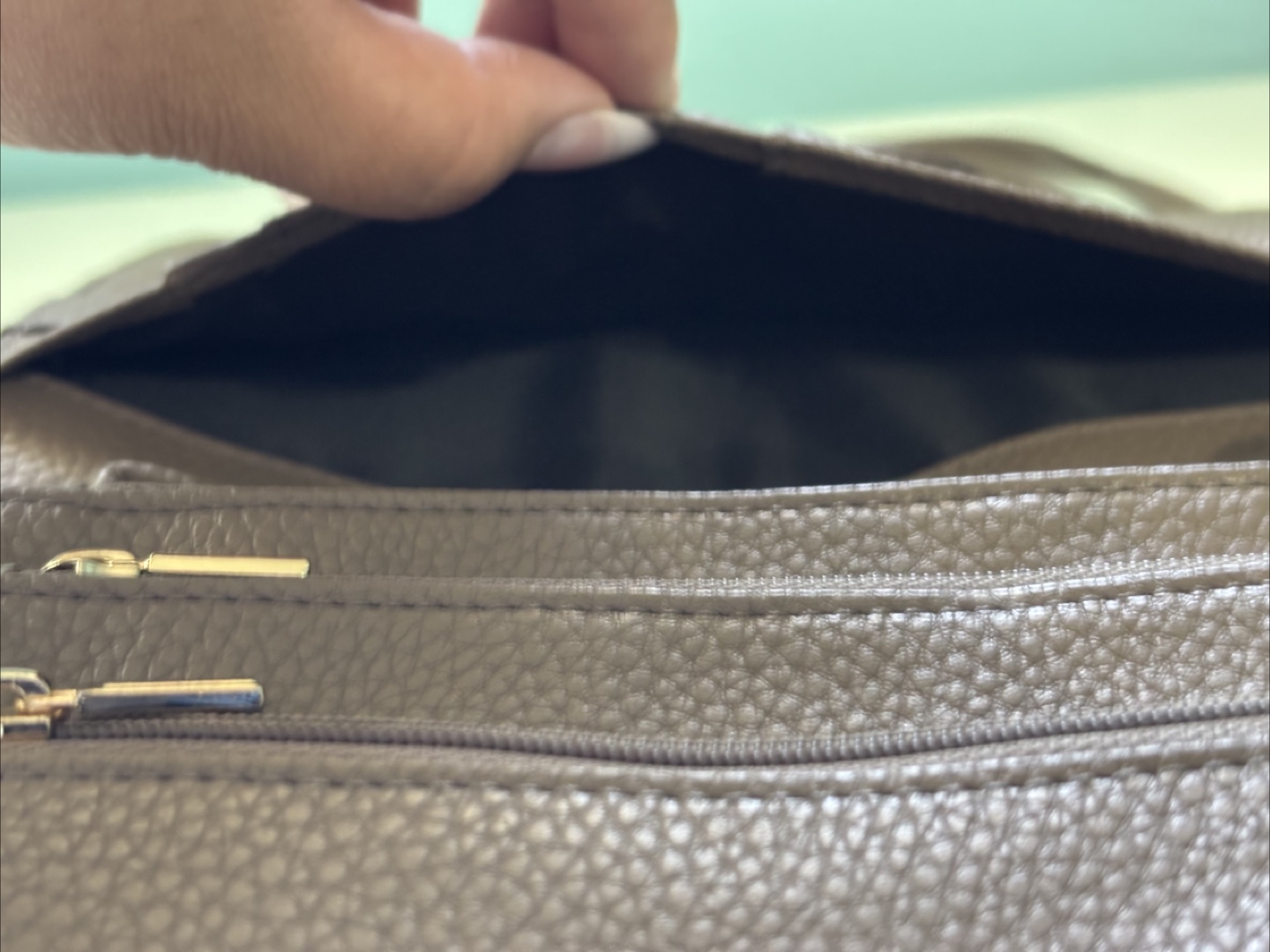 Colab Taupe Pebble Crossbody Wallet - photo 5