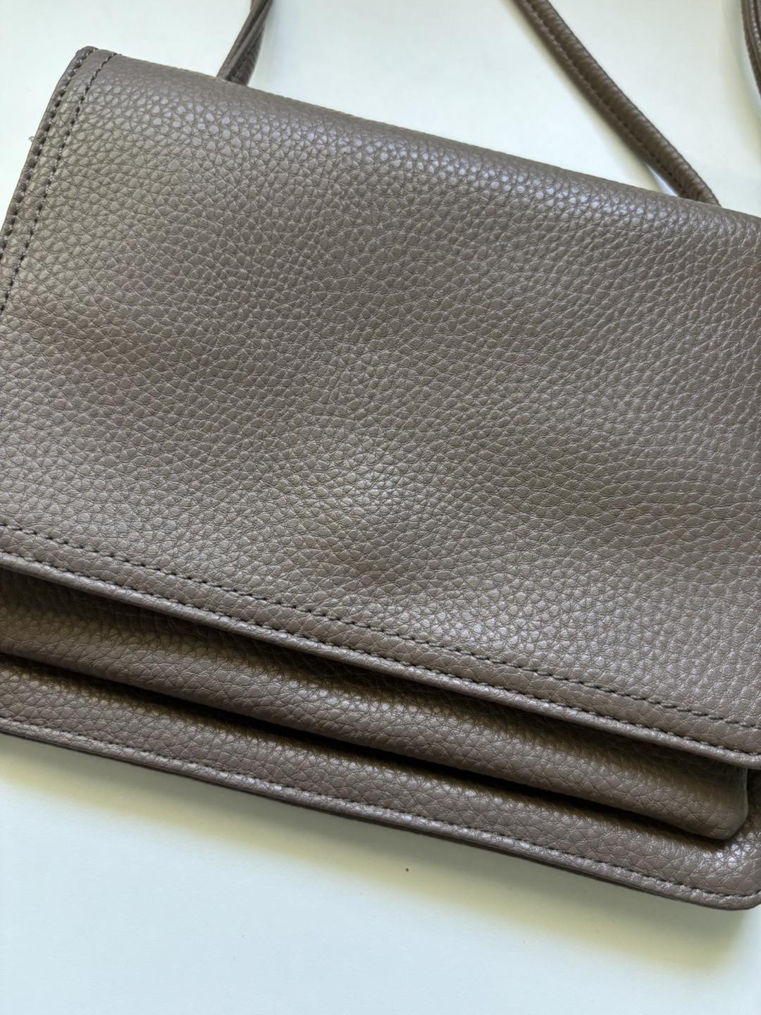 Colab Taupe Pebble Crossbody Wallet - photo 2