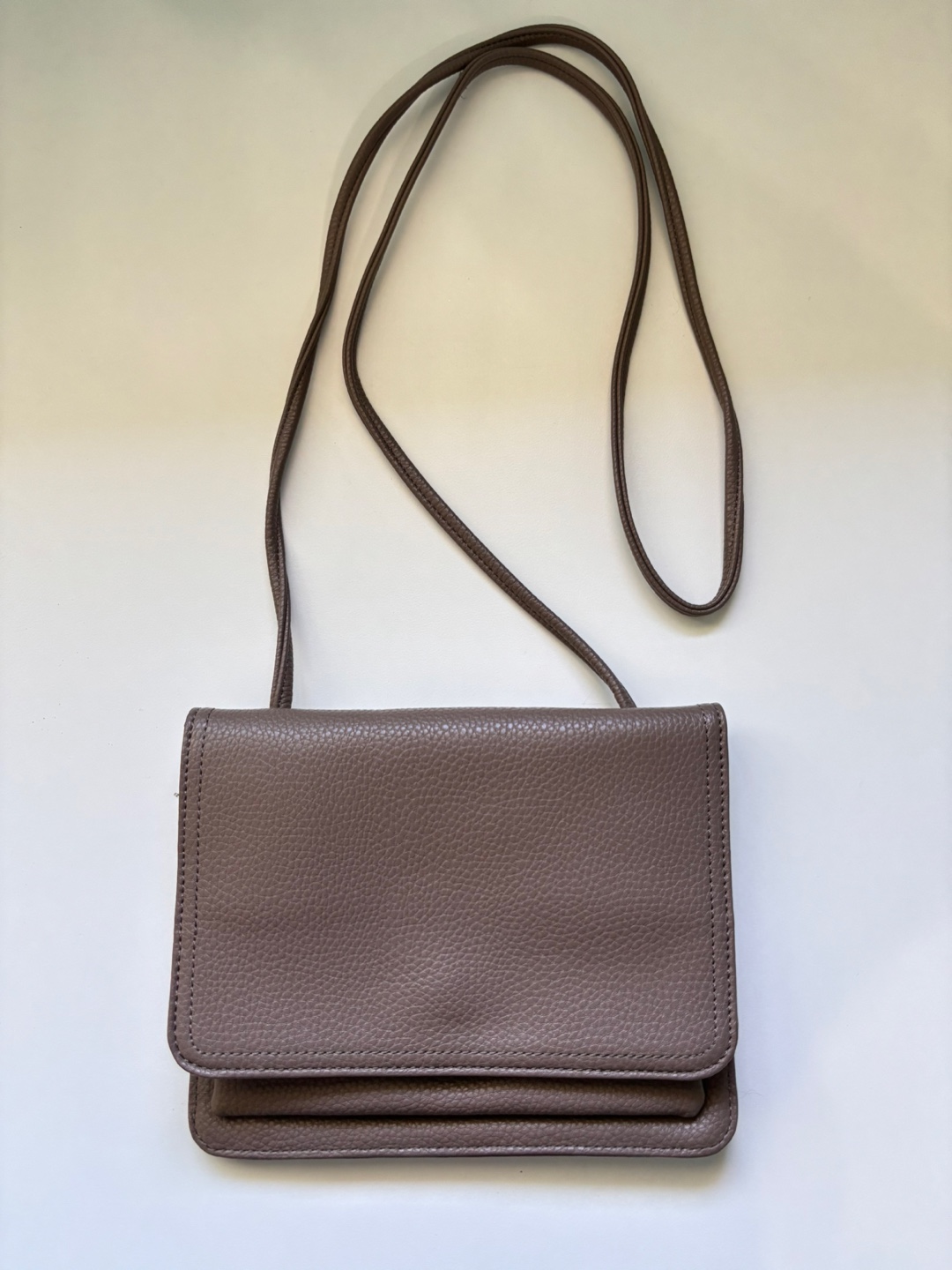 Colab Taupe Pebble Crossbody Wallet
