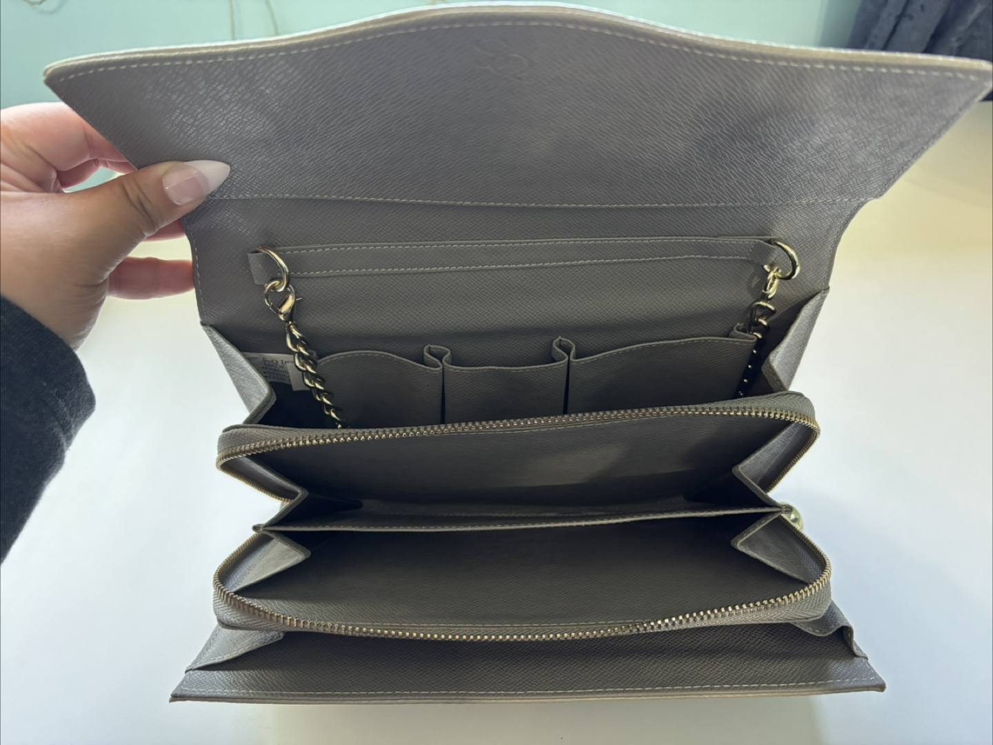 Grey Leather Clutch with Chain - photo 5