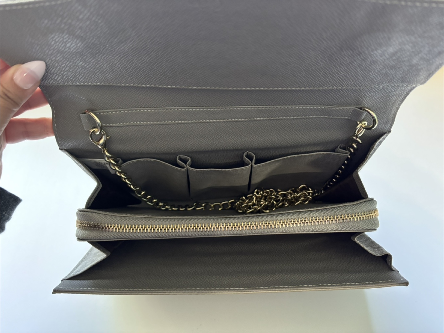 Grey Leather Clutch with Chain - photo 4