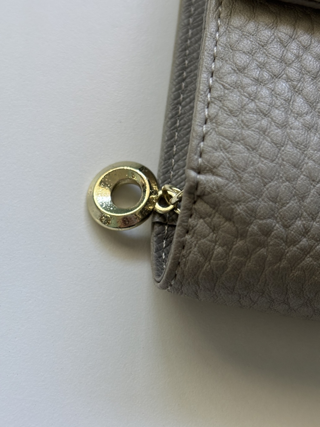 Grey Leather Clutch with Chain - photo 3